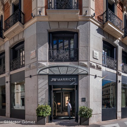 jwmarriot.jpg